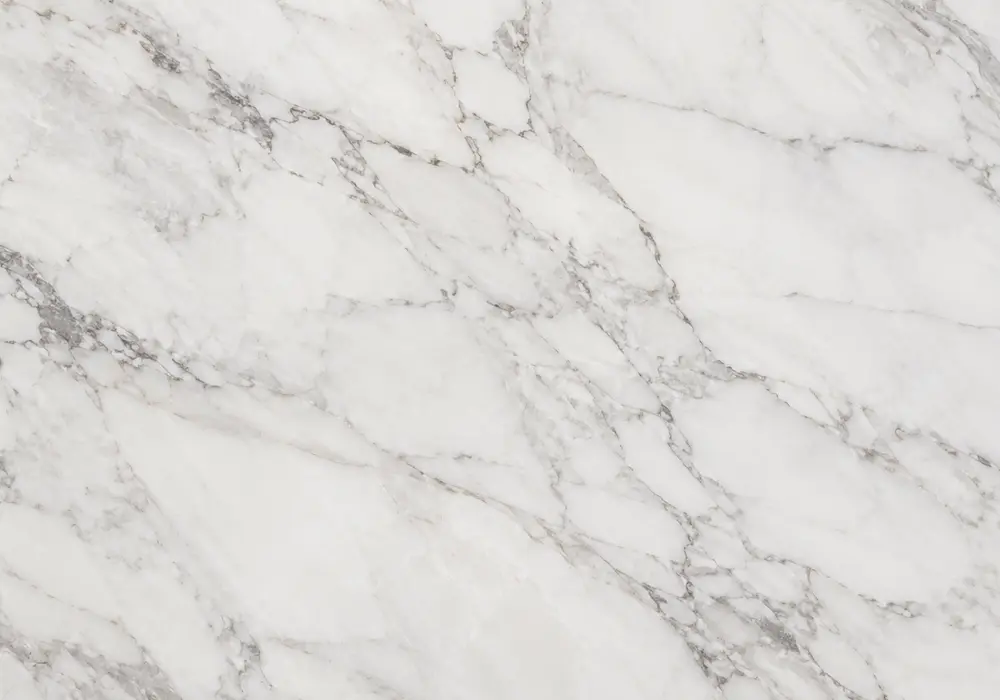 Cipollino Ondulato in a luxury foyer, showing natural slab variation, polished surfaces and refined architectural lighting.