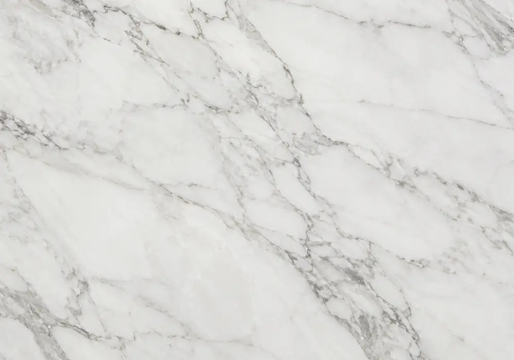 Nero Portoro marble in an ultra-luxury cocktail bar, with natural veining, polished depth and refined architectural detail.
